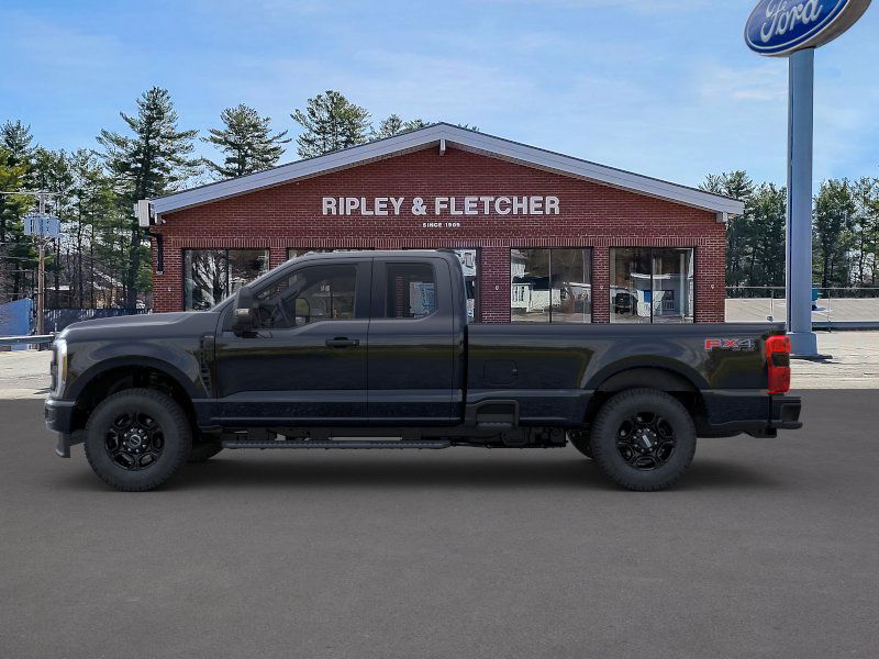 2025 Ford F-350 XL photo 3