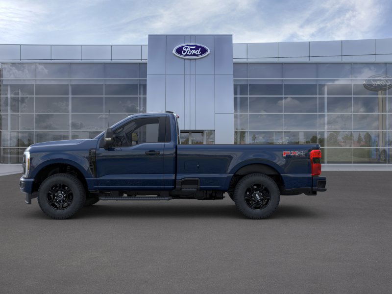 2025 Ford F-350 photo 3