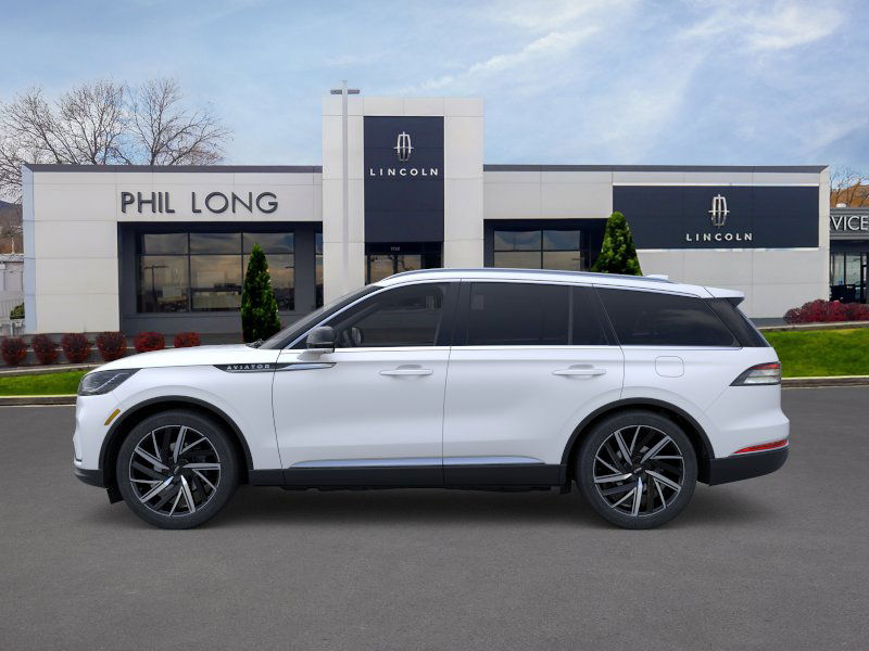 2026 Lincoln Aviator Reserve photo 3