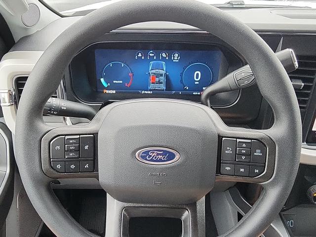 2026 Ford Super Duty F-350 DRW F-350 XLT 4WD Crew Cab 8 Box