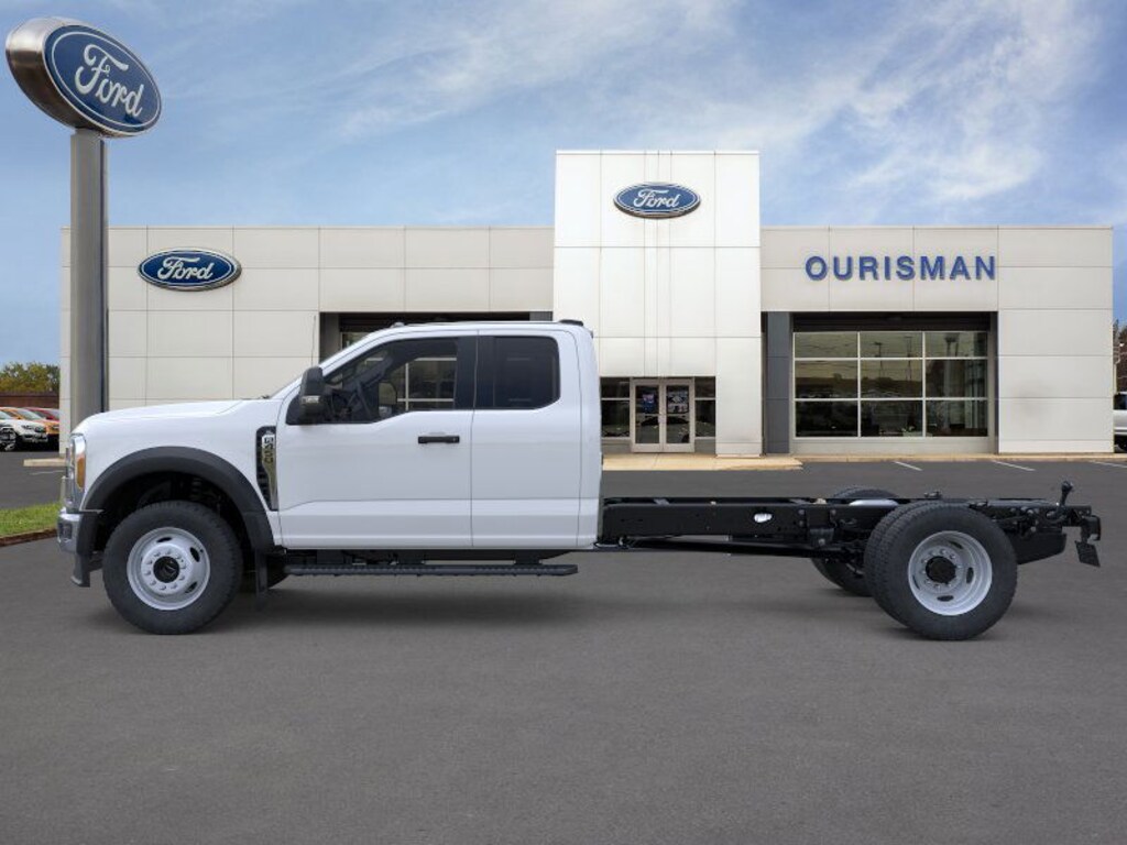 New 2026 Ford F-450 Chassis Super Cab 4x4 W/ 11 Contractors Dump Chassis