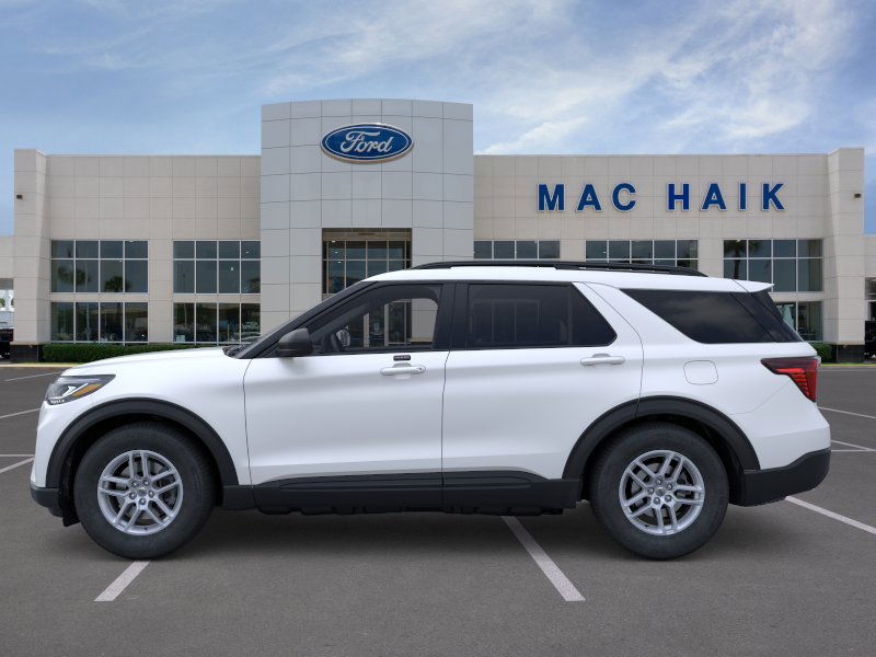 2026 Ford Explorer photo 3