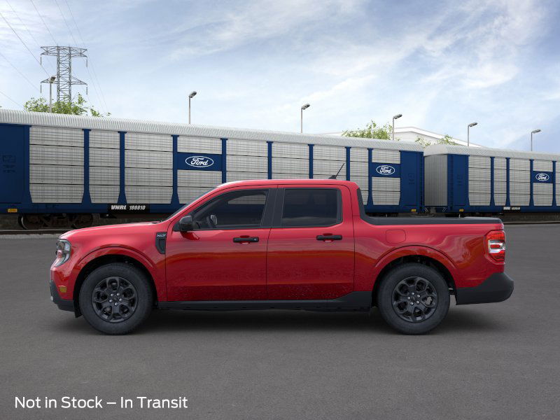 2025 Ford Maverick XLT photo 3