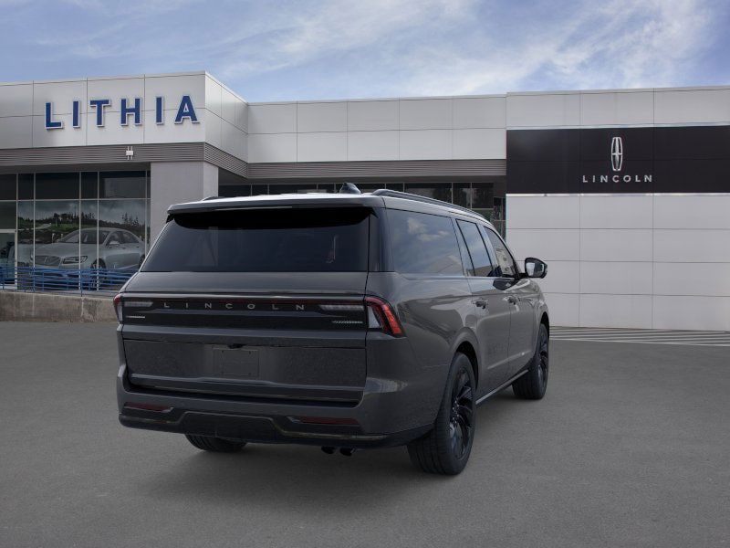 Thumbnail: 2026 Lincoln Navigator L - 38