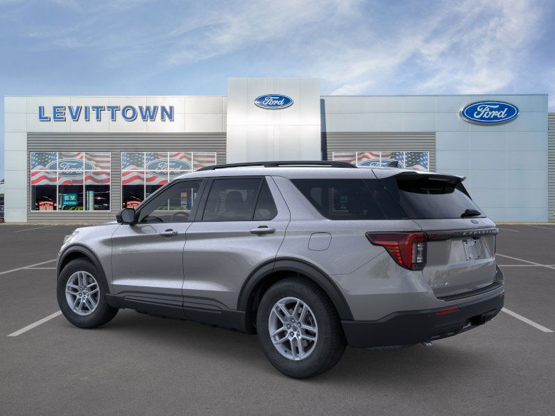 2026 Ford Explorer photo 3
