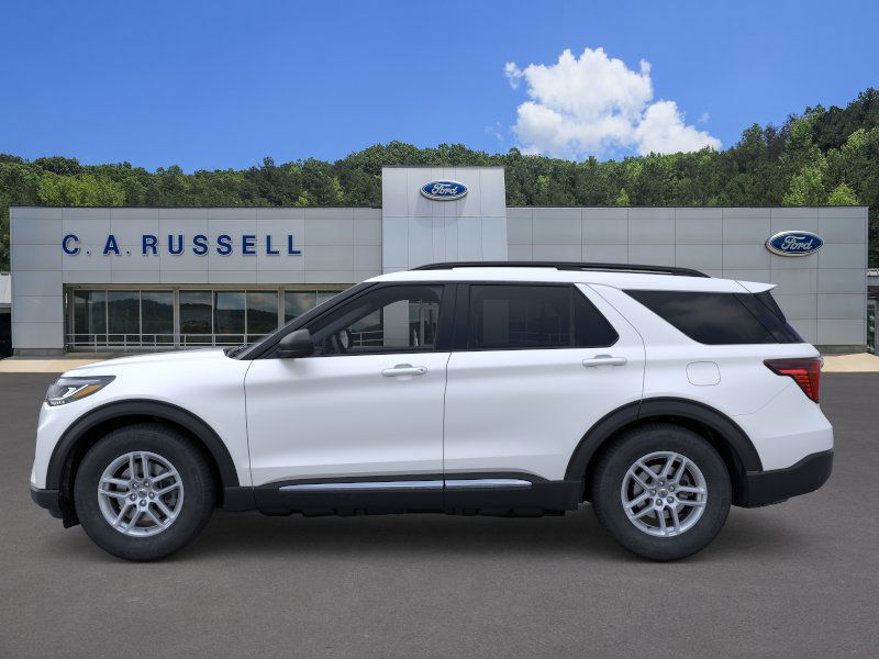 2025 Ford Explorer photo 3