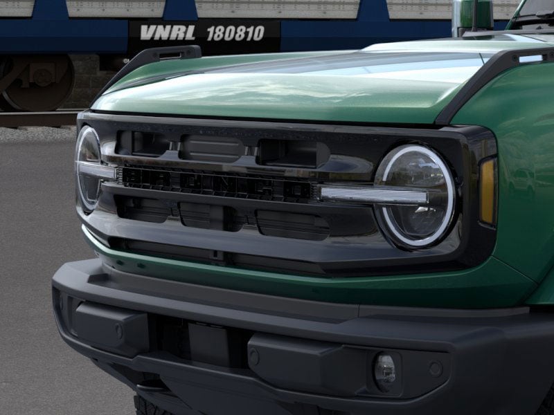 2025 Ford Bronco Outer Banks photo 11
