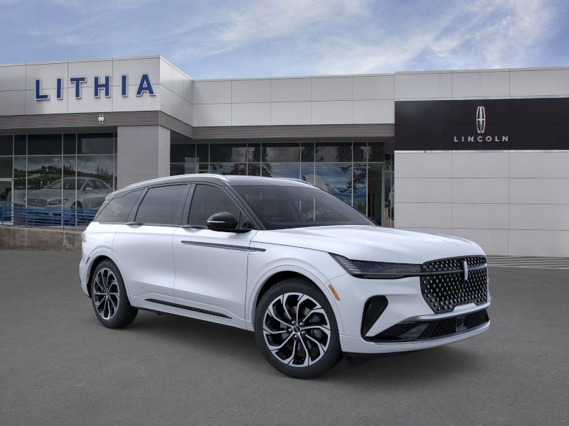 Thumbnail: 2026 Lincoln Nautilus - 36