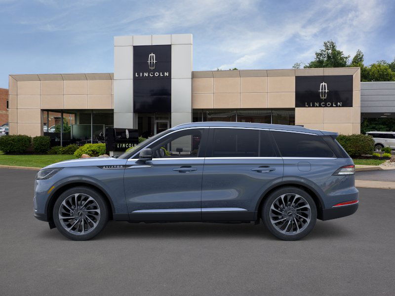 2025 Lincoln Aviator Reserve photo 2