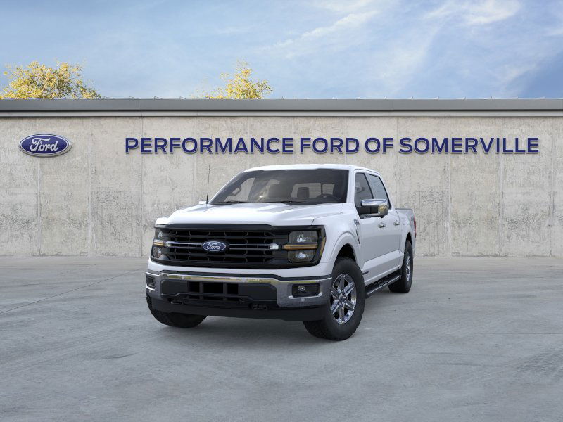 2025 Ford F-150 XLT photo 2