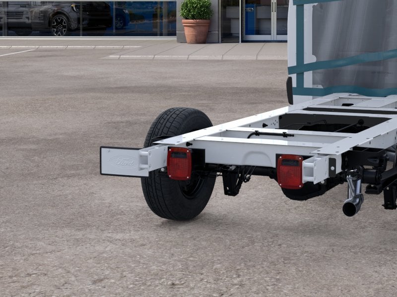 2025 Ford Transit Cutaway Base - Photo 55