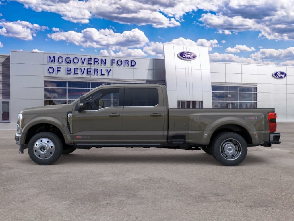 New 2026 Ford F-450SD Lariat Truck