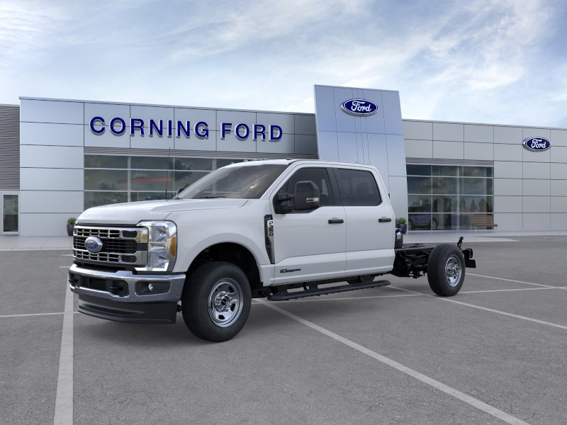 2026 Ford F-350 XL 4x4 Crew Cab 179-In SRW's photo