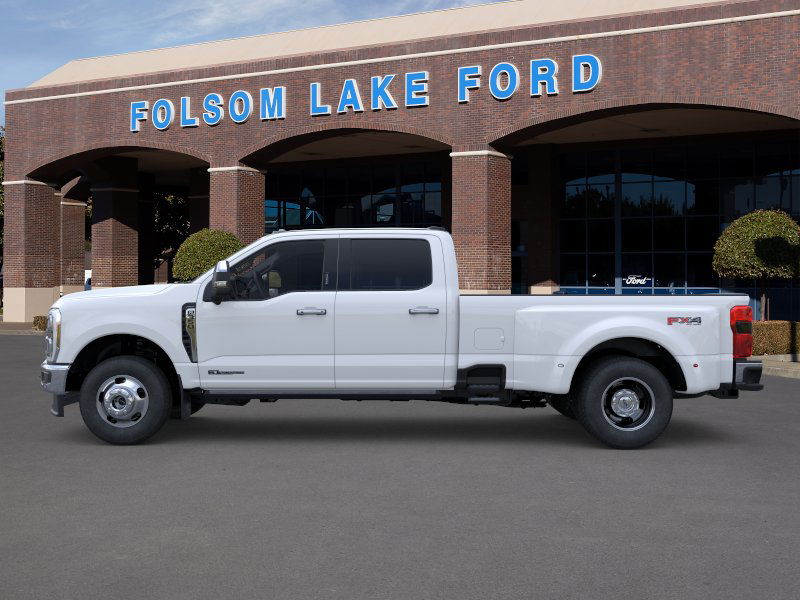 2025 Ford F-350 Lariat photo 4