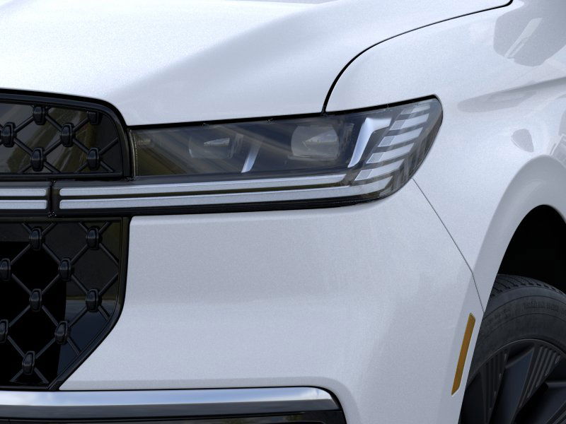Thumbnail: 2025 Lincoln Navigator - 27