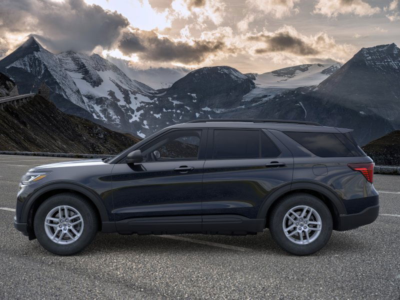 2026 Ford Explorer photo 3