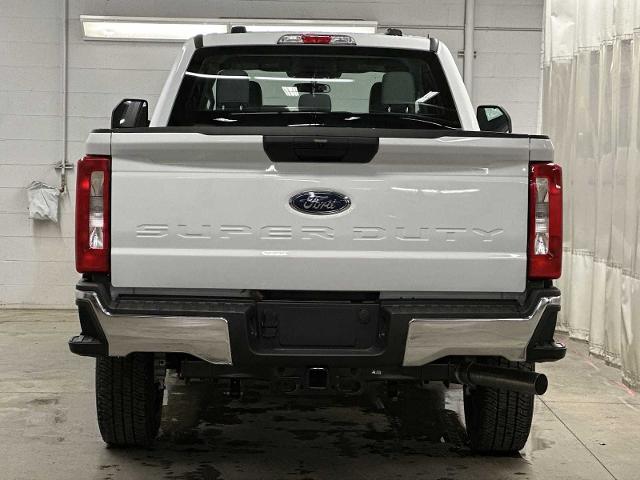 Thumbnail: 2026 Ford Econoline - 33