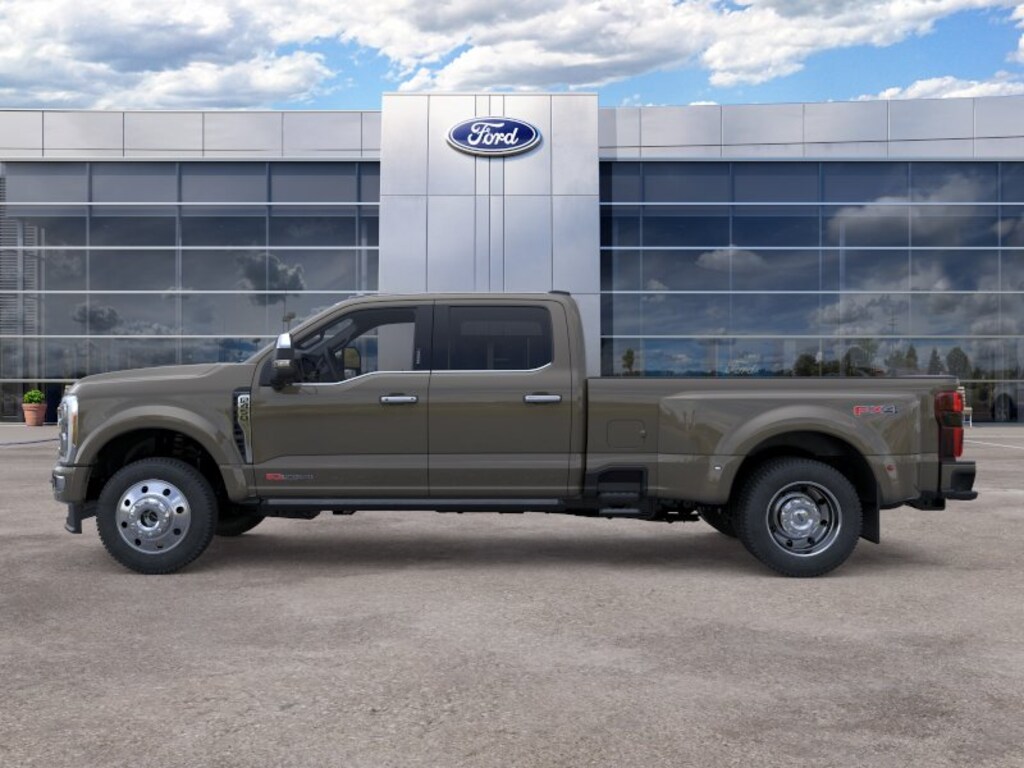 New 2026 Ford Super Duty F-450® Platinum® TRUCK