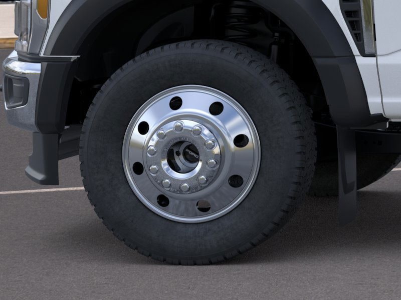 2025 Ford F-450 Super Duty Chassis Cab XLT - Photo 19