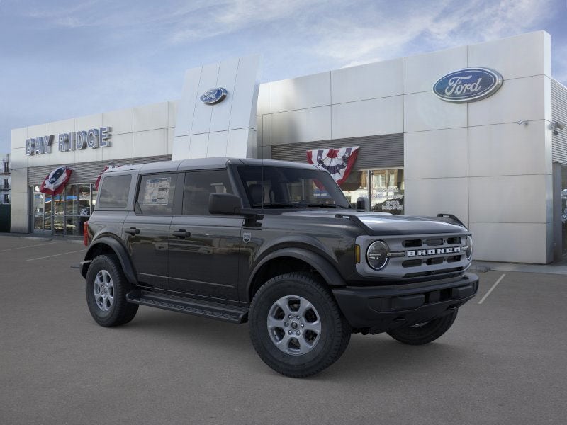 2025 Ford Bronco 4-Door Big Bend's photo