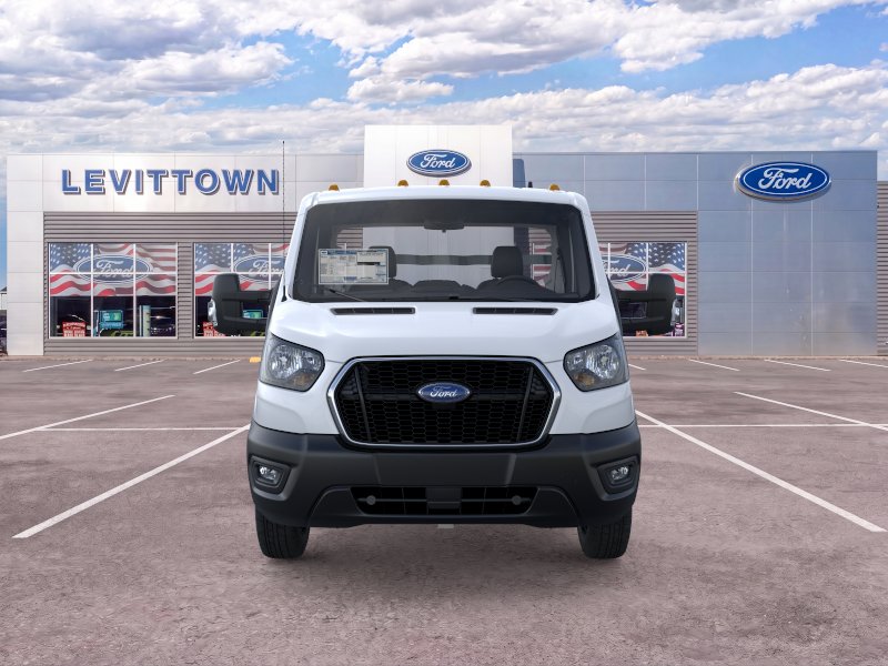 2025 Ford Transit Cutaway Base - Photo 19