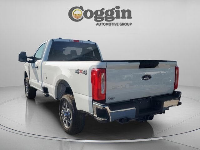 2025 Ford F-350 Super Duty XLT - Photo 36