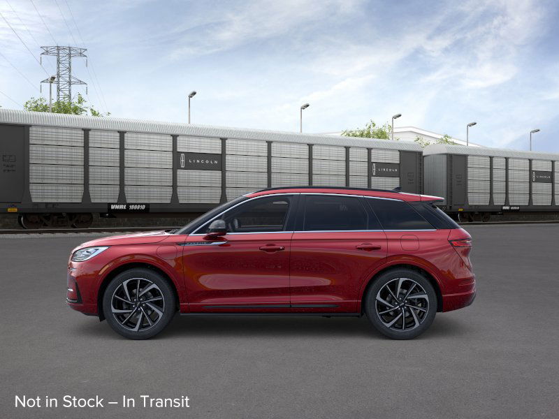 2026 Lincoln Corsair Grand Touring photo 3