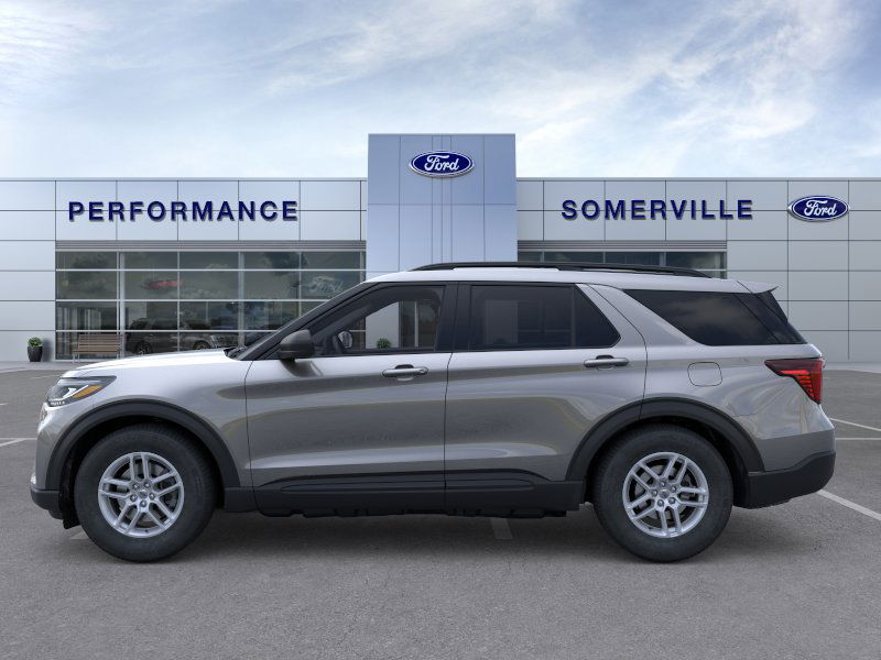 2026 Ford Explorer photo 2