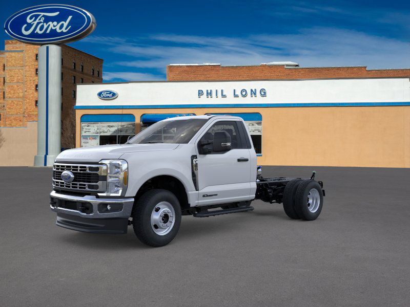 2025 Ford F-350 Super Duty Chassis Cab XL - Photo 23