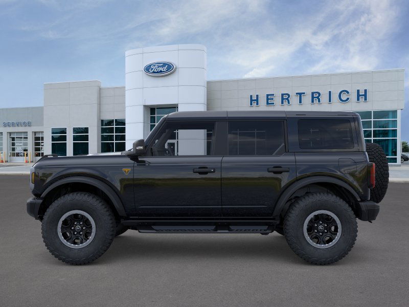 2025 Ford Bronco Badlands photo 2