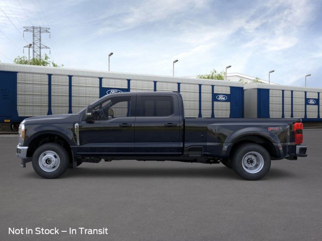 New 2026 Ford F-350 XLT Truck Crew Cab
