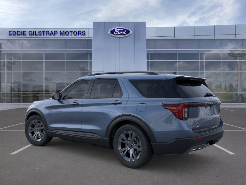 2026 Ford Explorer photo 3