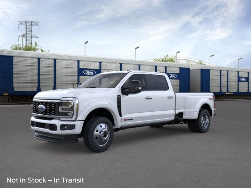 New 2026 Ford Super Duty F-450 DRW Platinum 4WD Crew Cab 8 Box 4WD Crew Cab 8 Box