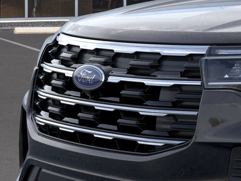 2025 Ford Explorer photo 14