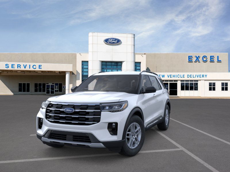 2025 Ford Explorer photo 2