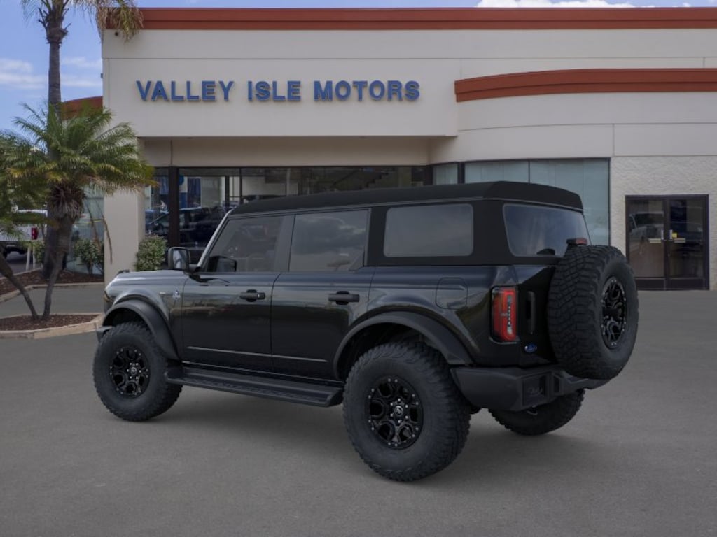 New 2026 Ford Bronco Outer Banks SUV