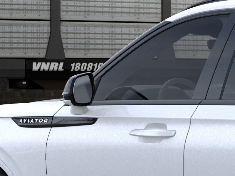 Thumbnail: 2025 Lincoln Aviator - 42