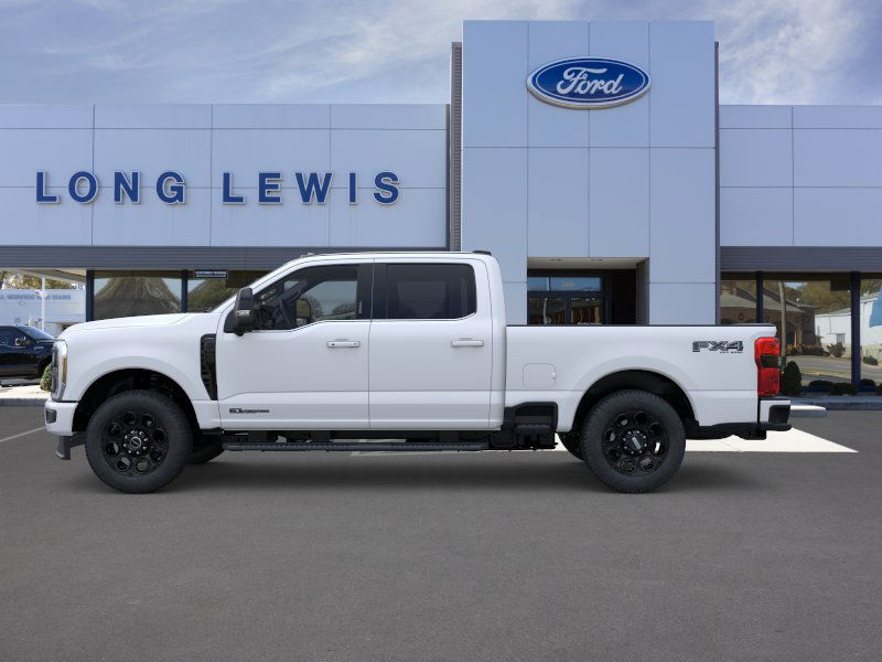 2025 Ford F-350 photo 3