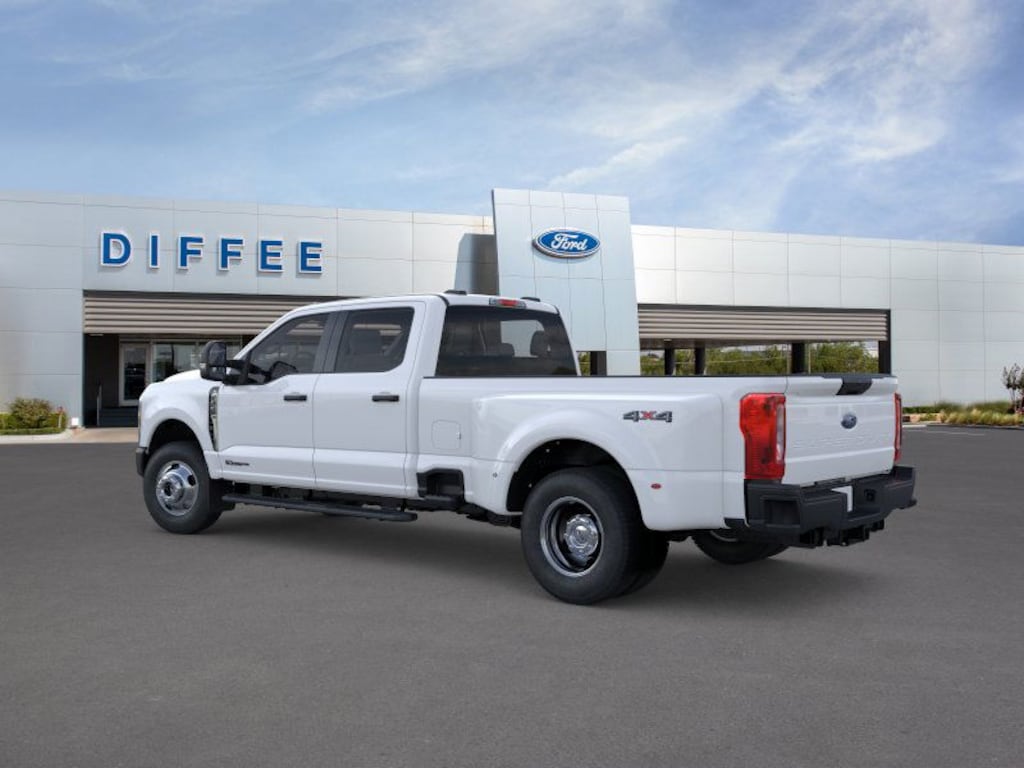 New 2026 Ford Super Duty F-350 XL Truck Crew Cab