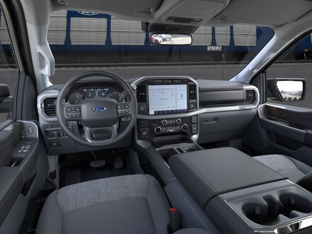 2022 Ford F-150 XLT Truck SuperCrew Cab