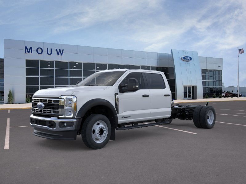 2026 Ford F-550 Super Duty Chassis Cab XL's photo