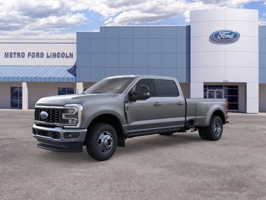 New 2026 Ford F-350 Lariat Crew Cab