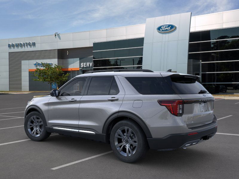 2025 Ford Explorer photo 4