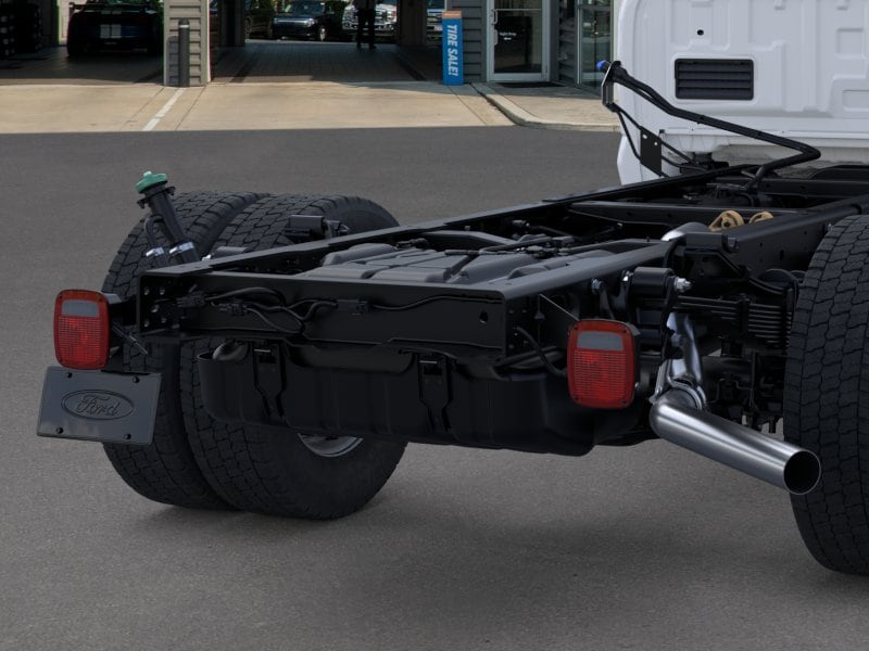2025 Ford Super Duty F-550 DRW F-550&reg; XL Truck Crew Cab
