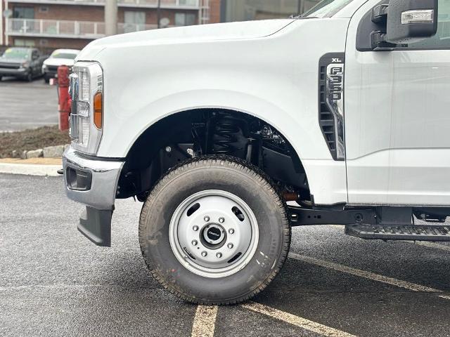 2026 Ford F-350 Super Duty Chassis Cab XL - Photo 22