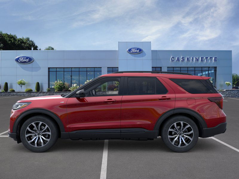 2025 Ford Explorer ST-Line photo 2