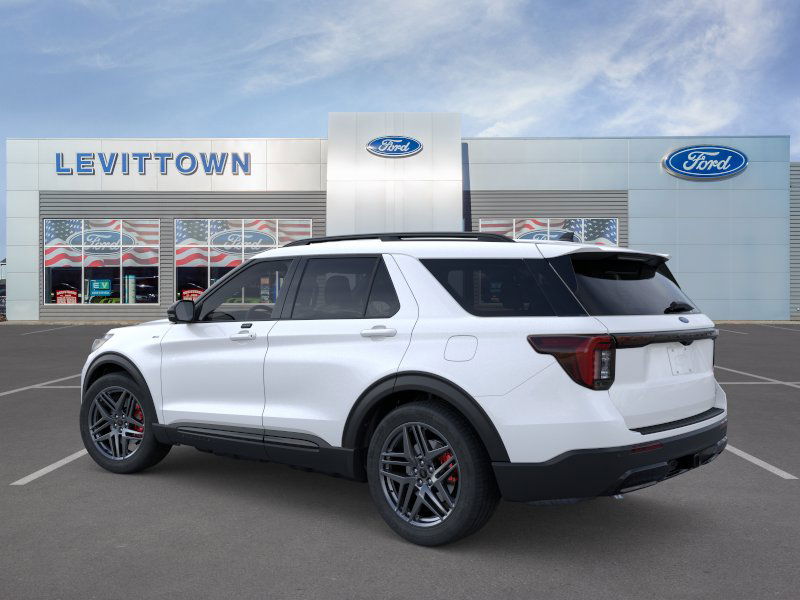 2026 Ford Explorer ST-Line photo 4
