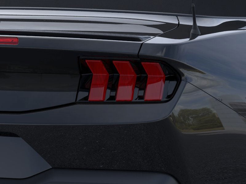 2025 Ford Mustang  21