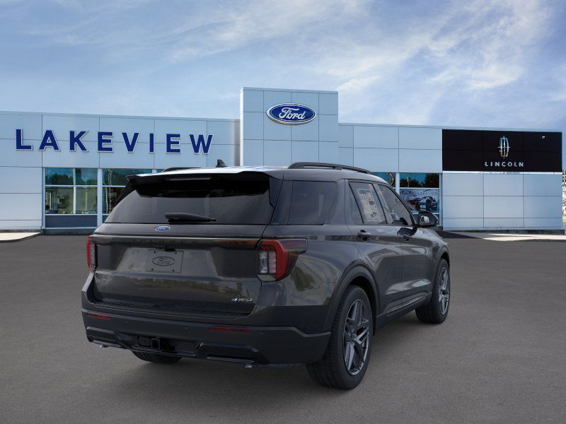 2025 Ford Explorer ST-Line photo 8