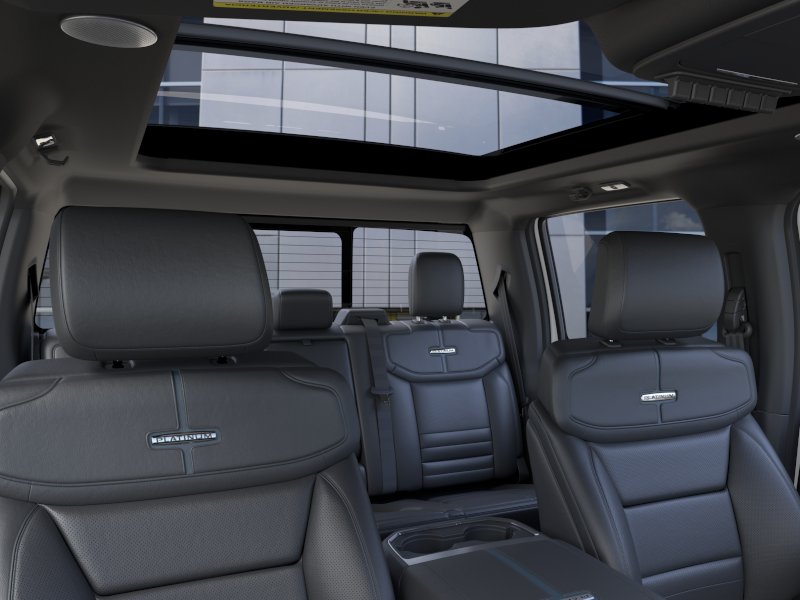 2026 Ford F-250 Super Duty Platinum - Photo 38